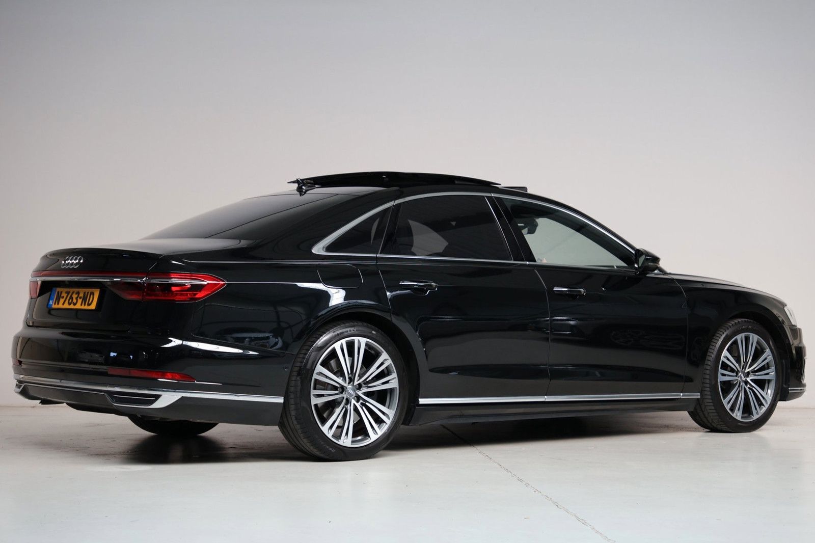 Audi A8 60 TFSI e Quattro | massage v+a | nachtzicht  imagem 2