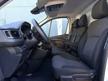 Renault Trafic - 7