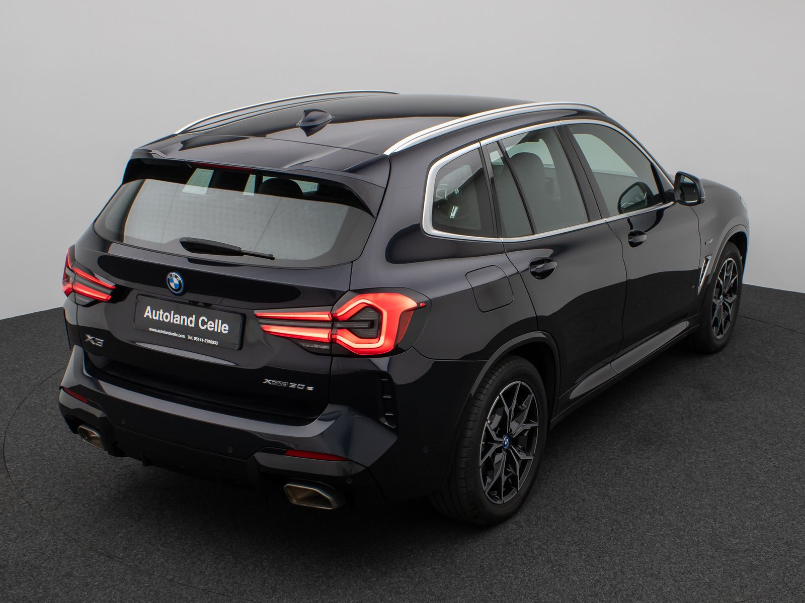 Fahrzeugabbildung BMW X3 xD30e M Sport 360°Laser HUD DAB HiFi Komfort