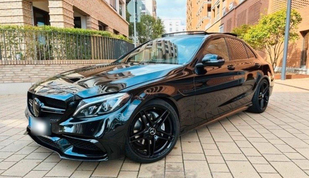 Mercedes-Benz C 63 AMG