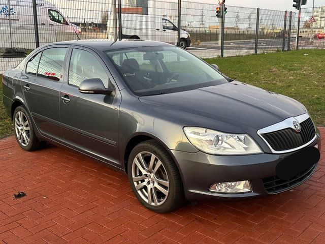 Skoda Octavia 1,4 Benzin Neue Tüv 11/26 70tkm