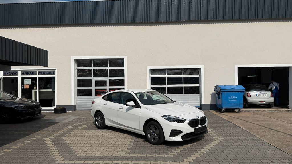 2024 BMW 218