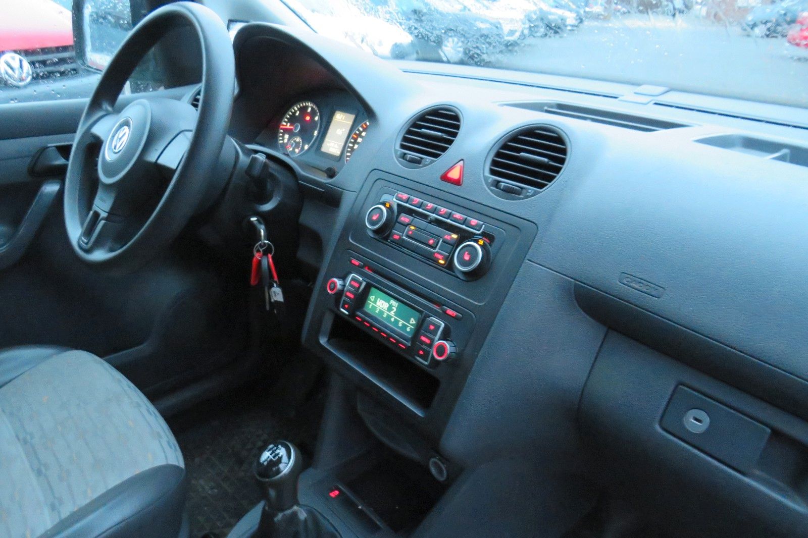 Fahrzeugabbildung Volkswagen Caddy Kasten TDI KLIMA AHK SITZH. FLEXSITZ 1.HD