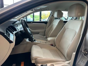 MYAUTOCENTER – Gebraucht- und Jahreswagen mit Werkstattservice in Pfaffenhofen Volkswagen Passat Variant Comfortline *Navi*AHK*Kamera*