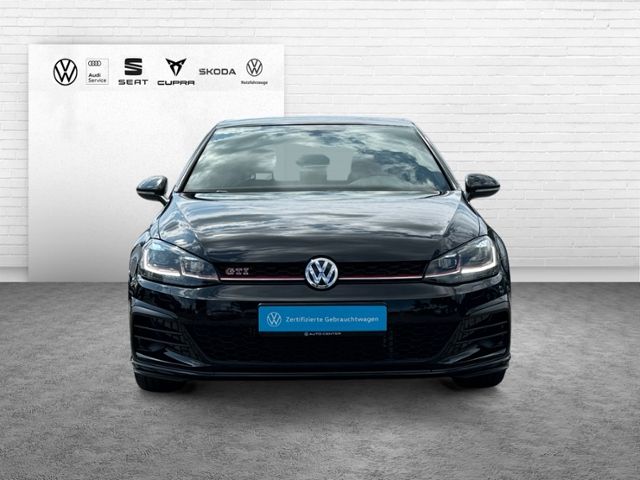 Fahrzeugabbildung Volkswagen Golf GTI 2.0 l TSI 230 PS 6-Gang-Schaltgetriebe