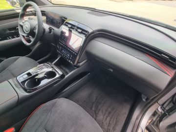 Fahrzeugabbildung Hyundai TUCSON 1.6 T-GDI PHEV 4WD N-LINE ECS PANO SitzP.