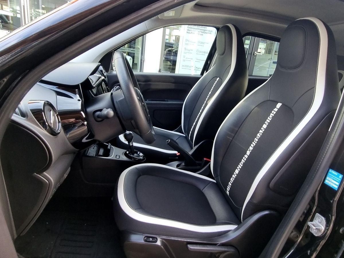 Fahrzeugabbildung Renault Twingo E-Tech elektr. Urban Night