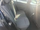 Volkswagen Golf VIII Move 2.0 TDI StandHZG Navi digitales C - Volkswagen Golf: Vi TDI