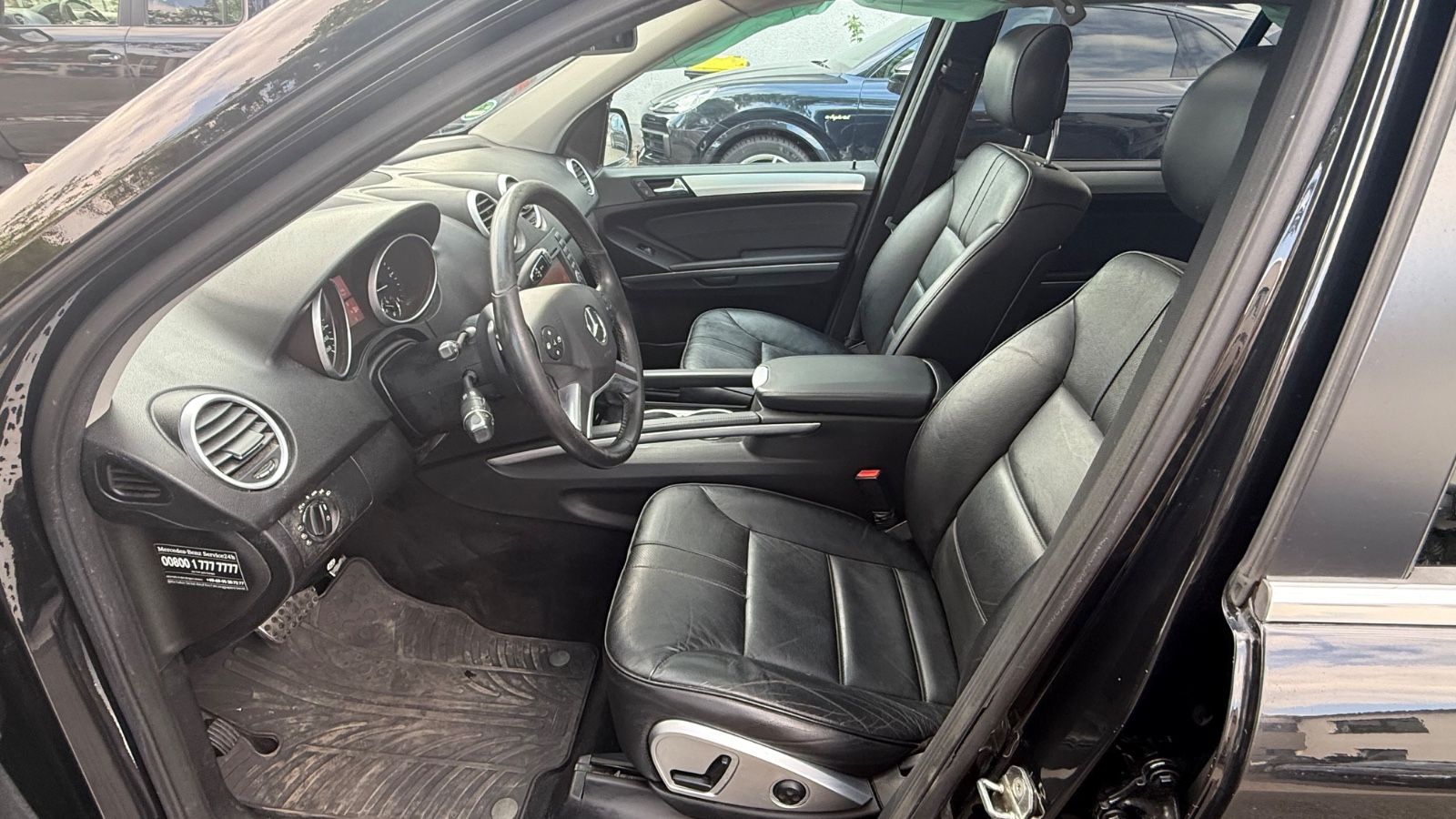Fahrzeugabbildung Mercedes-Benz ML 350 Cdi 4-Matic Sport Paket