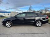 Volkswagen Passat 1.6 TDI Lim. BlueMotion  SHZ PDC KLimaaut - Volkswagen Passat: TDI Bluemotion