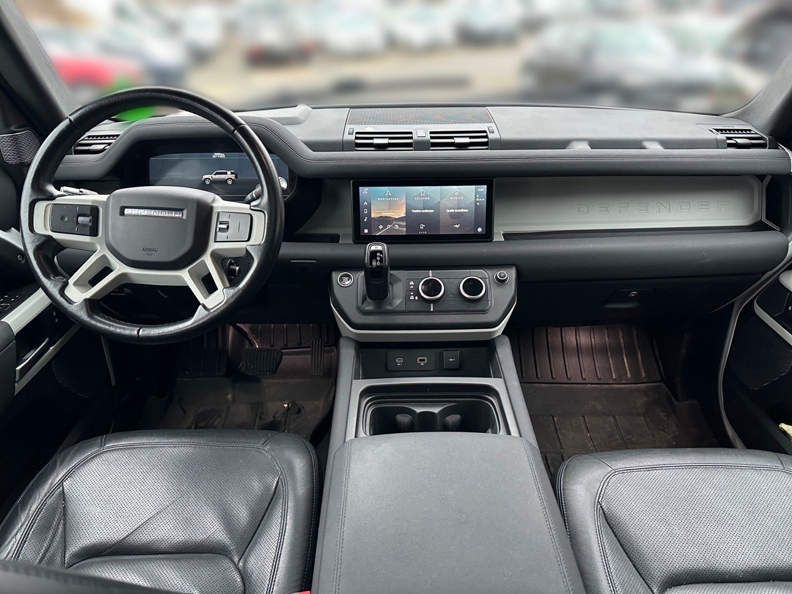Land Rover Defender 110 D300 HSE – Bild 10