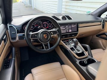 Porsche Cayenne - 12