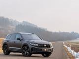 Volkswagen Touareg R-Line/UNIKAT/iQ/AHK/Stdhzg/Softcl/VOLL/ - gebrauchte VW Touareg aus dem Jahr 2024