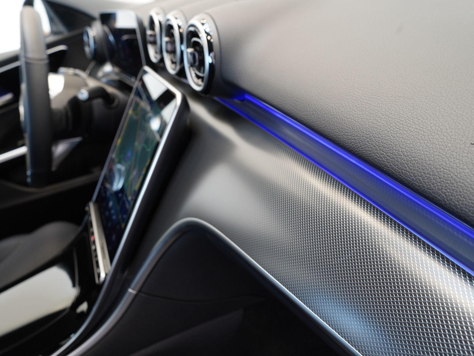 Fahrzeugabbildung Mercedes-Benz C 200 T d 2x Avantgarde LED/NAVI/MBUX/KAMERA