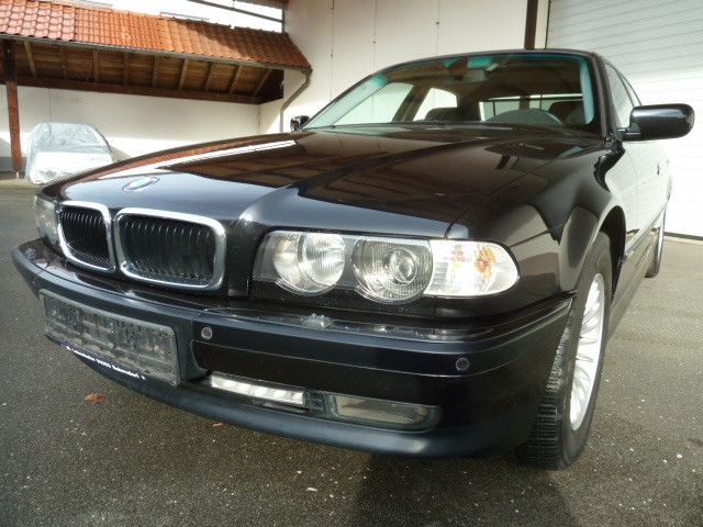 BMW 728i  **2.HAND+kpl.HISTORIE*NAVI*XENON*TOP**