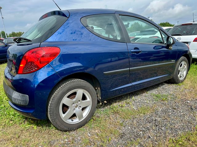 Peugeot 207 Urban Move — Bild 3