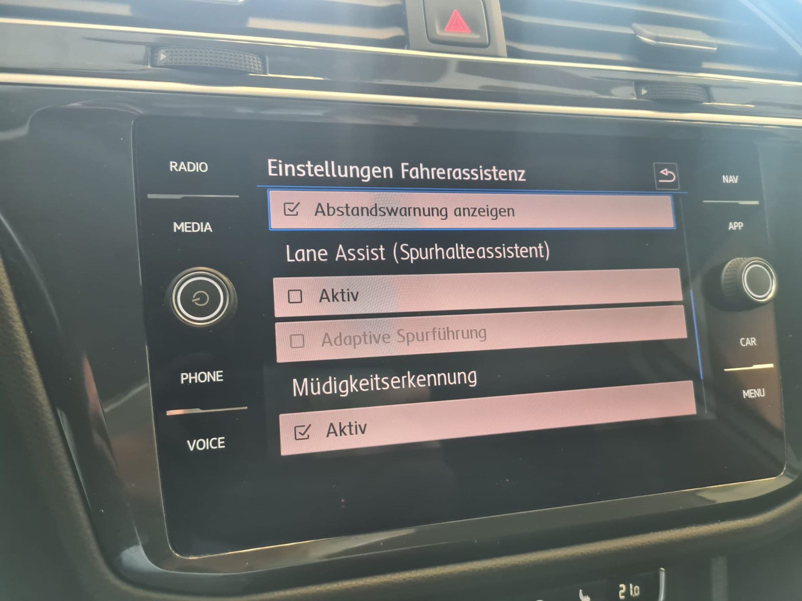 Fahrzeugabbildung Volkswagen Tiguan Comfortline 4Motion/KAMERA