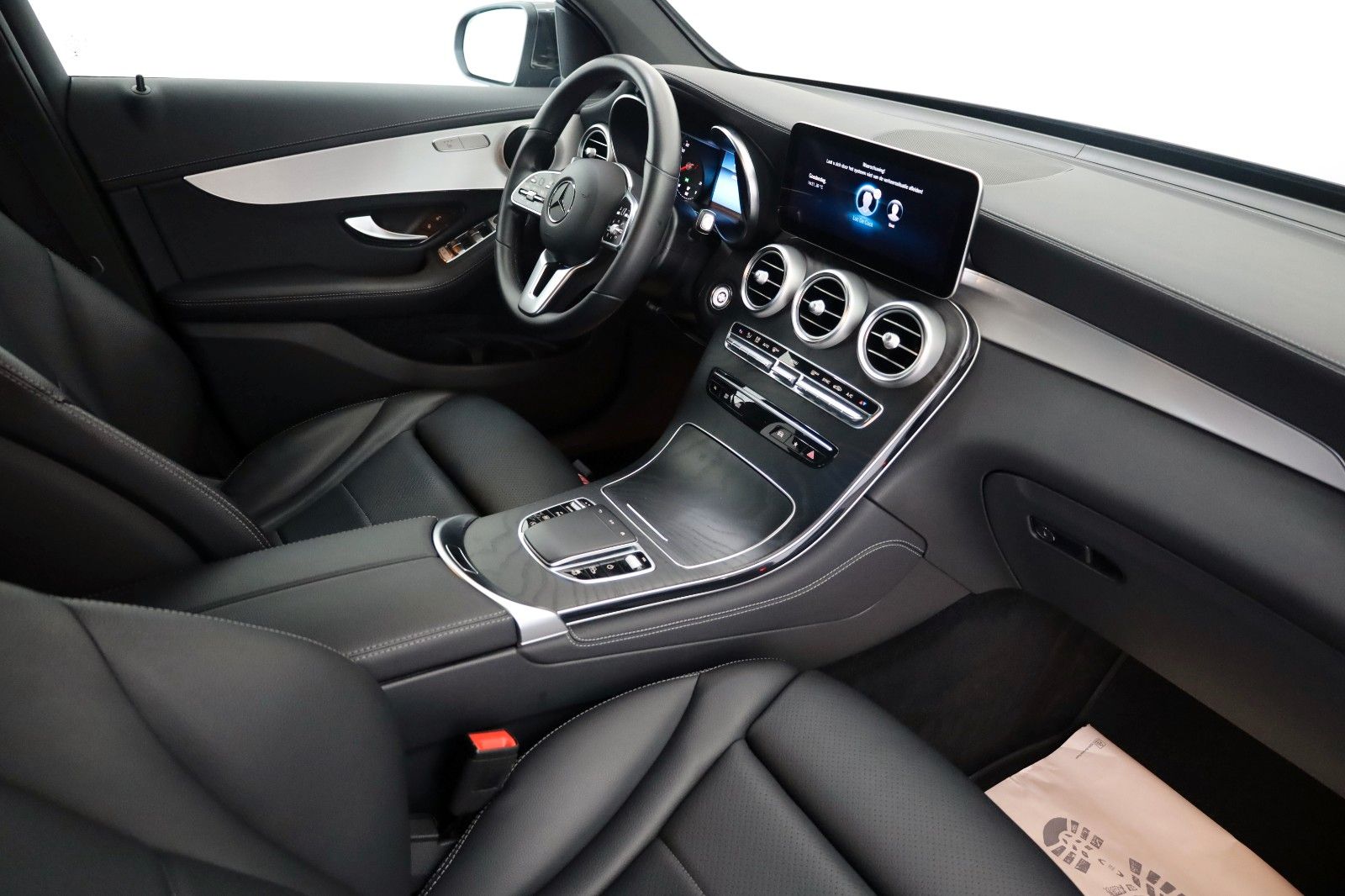 Fahrzeugabbildung Mercedes-Benz GLC 200d Coupe Leder,Navi,LED,SH,Kamera,Park Pak