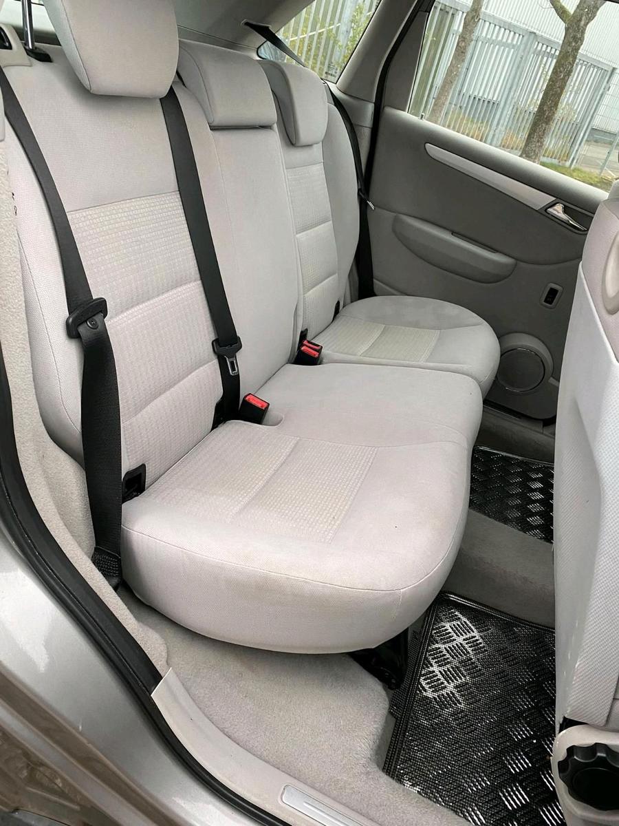 Mercedes-Benz  2006 — photo 5