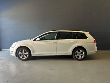 Volkswagen Golf - 11