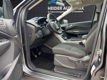 Ford Kuga - 10