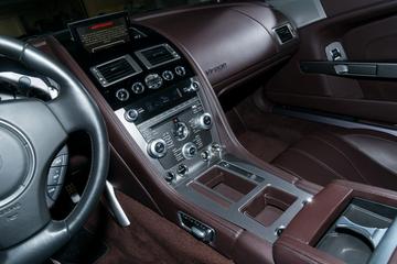 2011 Aston Martin VIRAGE — миниатюра 20