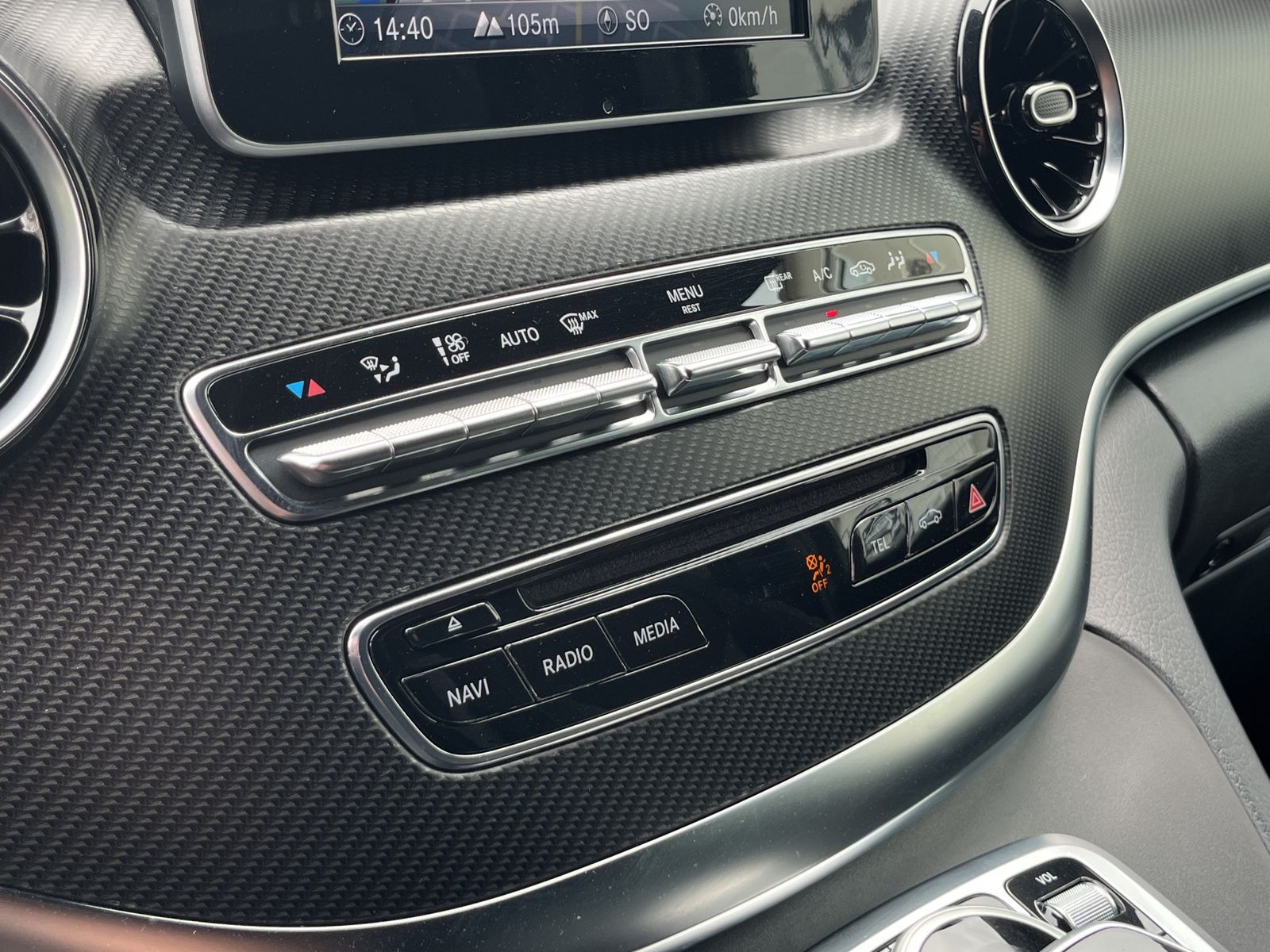 Fahrzeugabbildung Mercedes-Benz V 300 d EDITION AMG-LINE*lang*AHK*LED*9G-TRONIC*