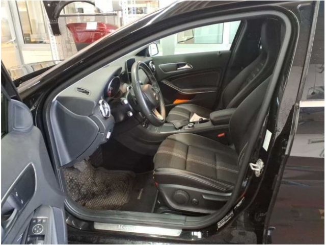 GLA 220 d Urban AHK/Kamera/LED/Navi/el.Heckklapp