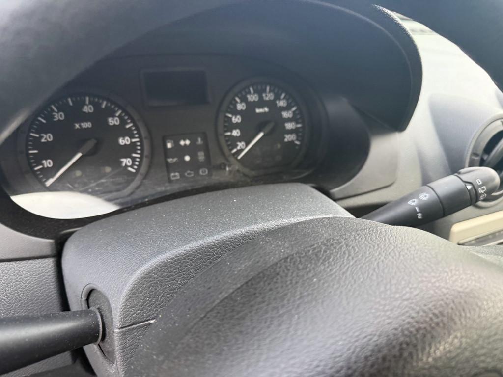 Dacia Logan 2011 — photo 23