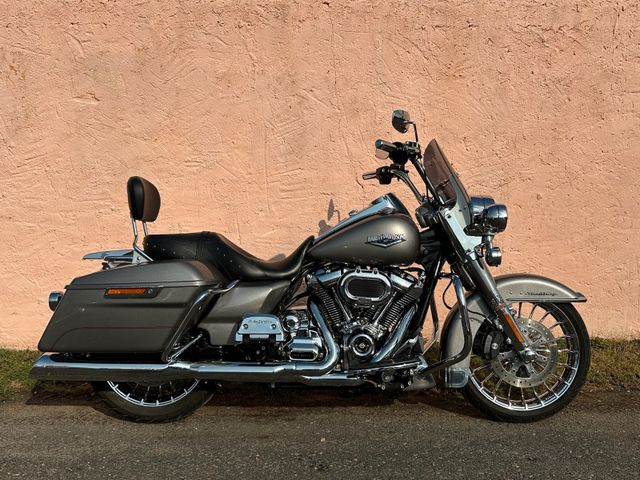 Harley-Davidson FLHR  ROAD KING MIT ABS & TEMPOMAT