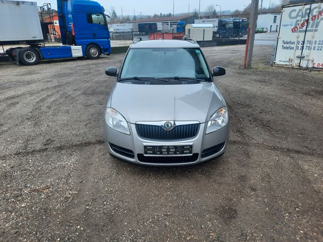 Skoda Fabia Combi 1.2l Ambiente/Tüv Neu