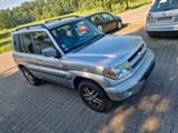 Mitsubishi Pajero 2,0 - Mitsubishi Pajero mit Benzin-Antrieb