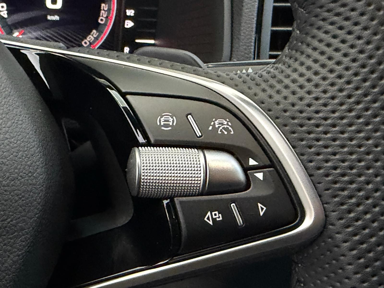 Skoda Karoq Sportline#5J.Gar#Matrix#360°#AHK#Navi#App