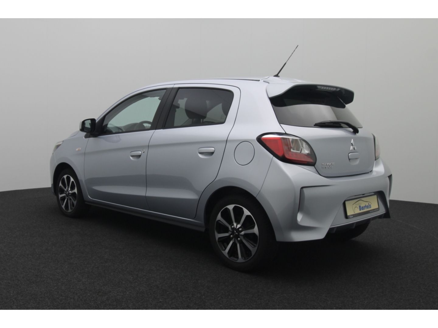 Fahrzeugabbildung Mitsubishi Space Star 1.2 Select+ Kamera  DAB