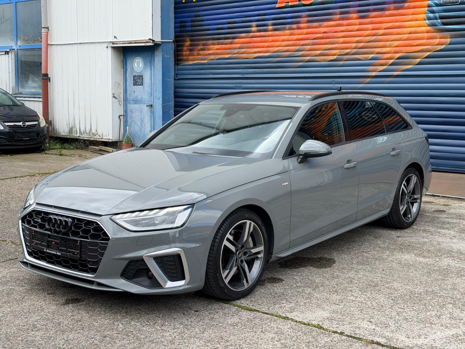 Audi A4 Avant 45 TFSI quattro S line/Matrix/1 Hand