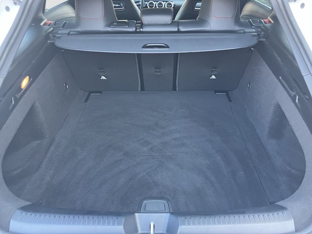Fahrzeugabbildung Mercedes-Benz AMG CLA 35 4M SB NIGHT*DISTR*AHK*KEYL