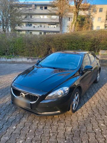 Volvo V40 tüv 10/2028