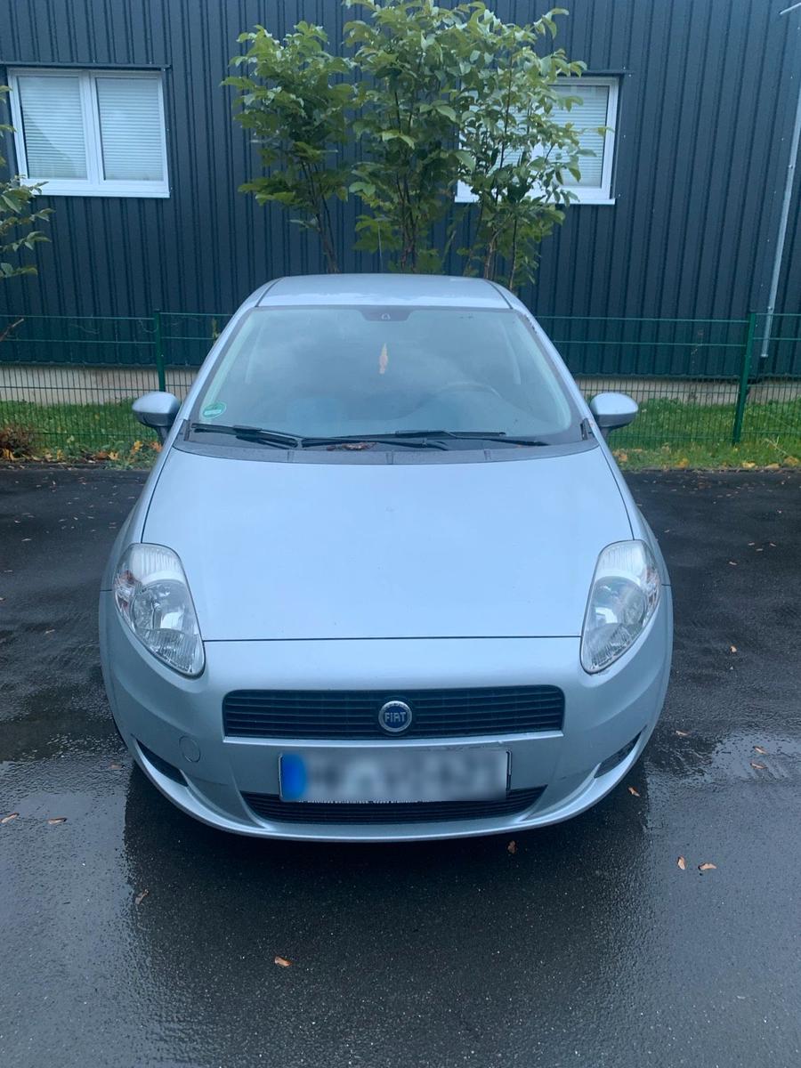 Fiat Grande Punto 2006 — interior