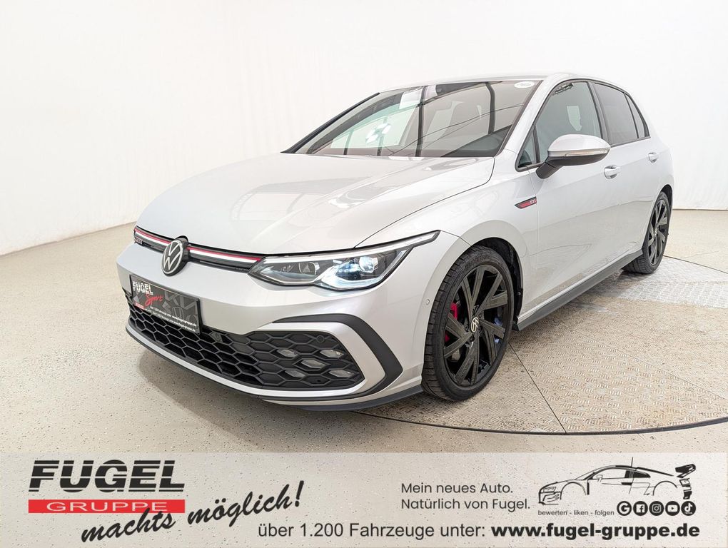 Volkswagen Golf — hlavná fotografia