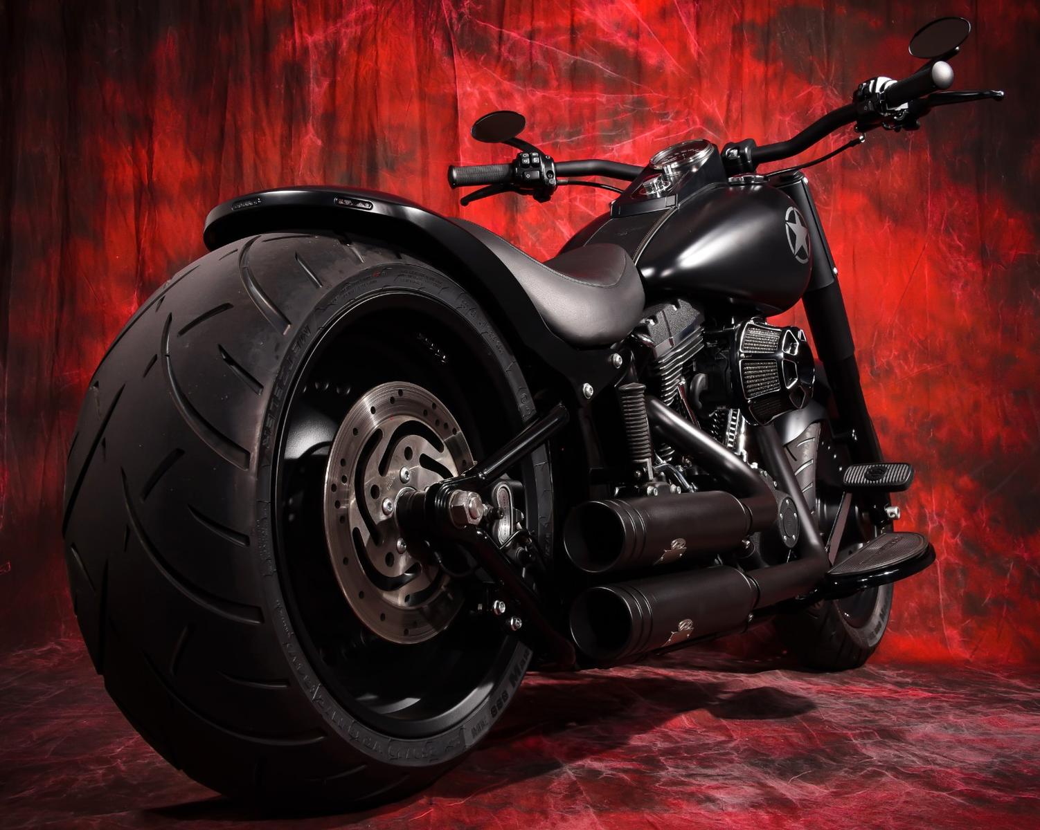 Harley-Davidson Fat Boy  - Umbau 260 Schwarz&laut Jekill