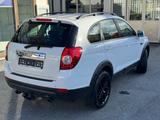 Chevrolet Captiva 2.4 LT 2WD*7 SITZER*NAVI*KLIMA*AHK*LEDER - gebrauchte Chevrolet Captiva aus dem Jahr 2013