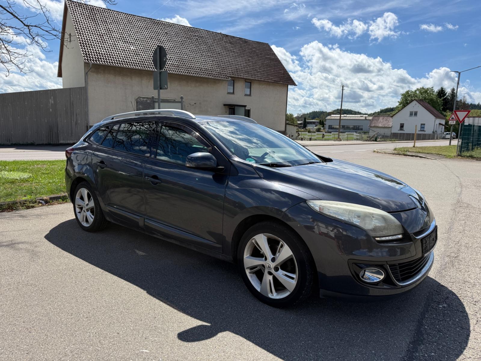 Renault Megane 2012 — photo 10