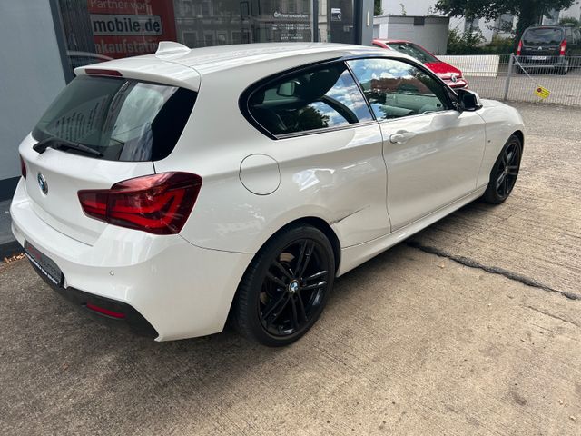 Fahrzeugabbildung BMW 118 M Sport Shadow Line+Leder+Navi+CarPlay+LED