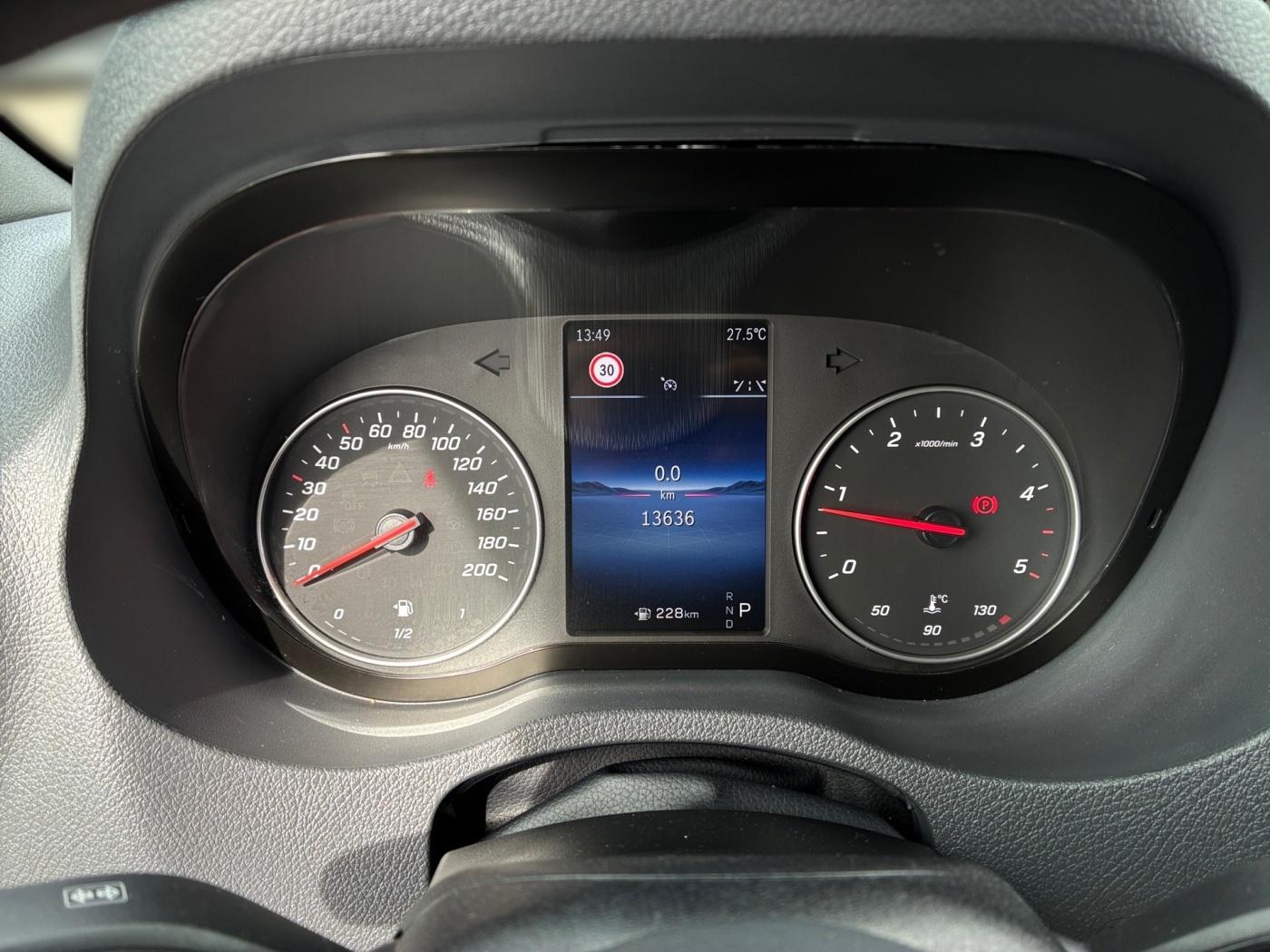 Mercedes-Benz Sprinter 319 CDI Kastenwagen L2H2 Klima*360°LED*