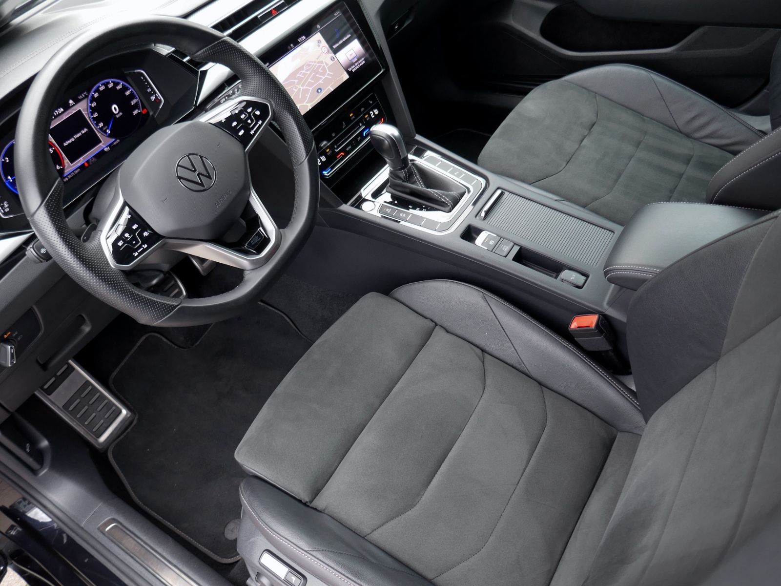 Fahrzeugabbildung Volkswagen Arteon SB R-Line 2.0 TDI DSG | LED RFK ACC
