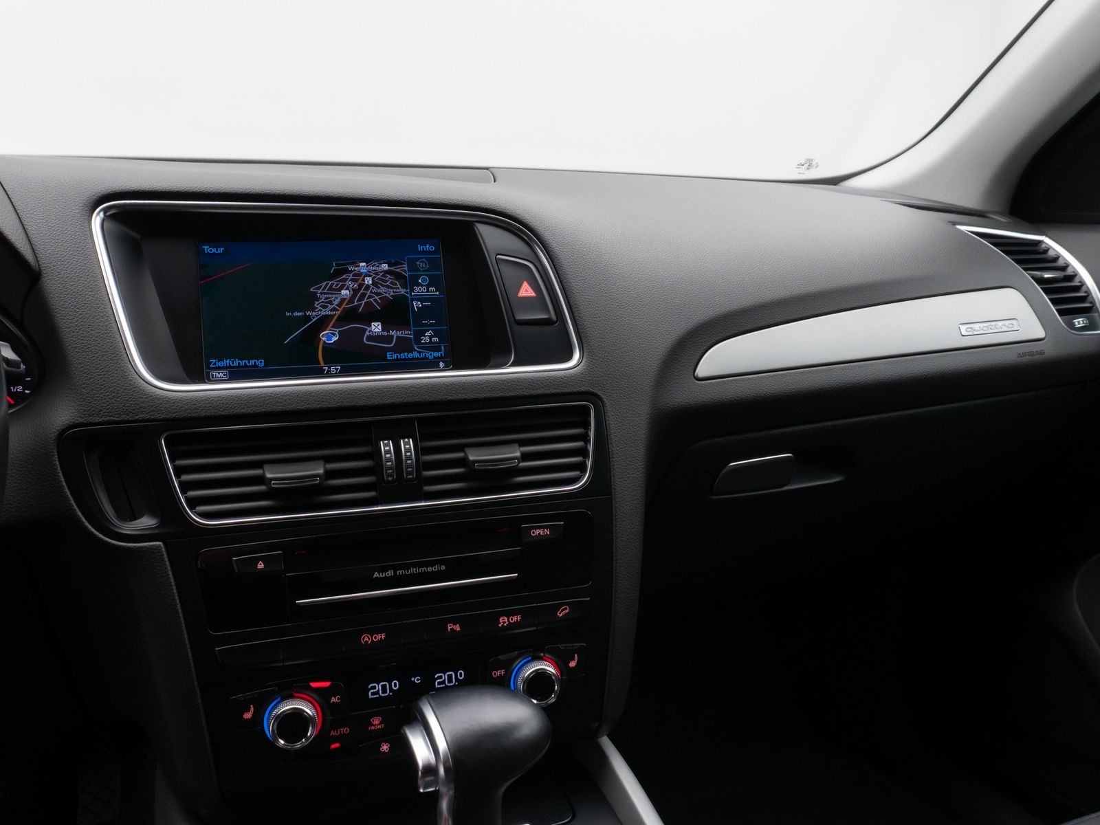 Fahrzeugabbildung Audi Q5 3.0 TDI 180 kW quattro Navi Sitzhzg PDC AHK