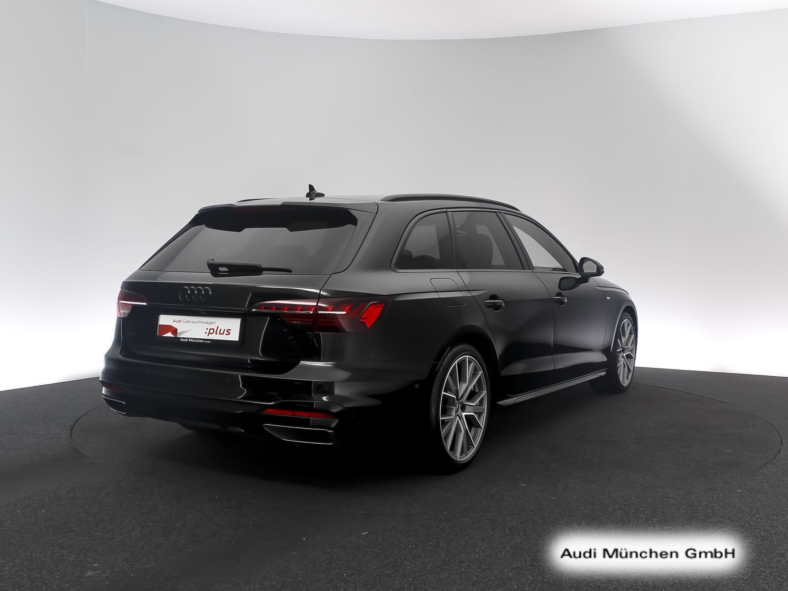 Audi A4 Avant 40 TFSI S tronic S line competition Pan foto 8