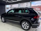 Volkswagen Tiguan Eleg 4Motion*NAVI*XENON*LED*AHK* - Volkswagen Tiguan mit Diesel-Antrieb