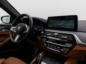 Fahrzeugabbildung BMW 540d xDr Tour M Sport Pano H/K Kamera 360° Air