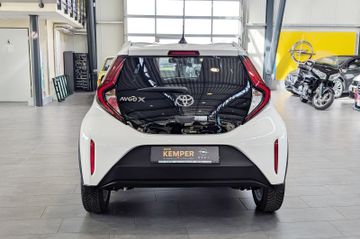 Toyota Aygo (X) - 12